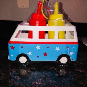 Starry Bus Caddy And 2 Condiment Bottles
